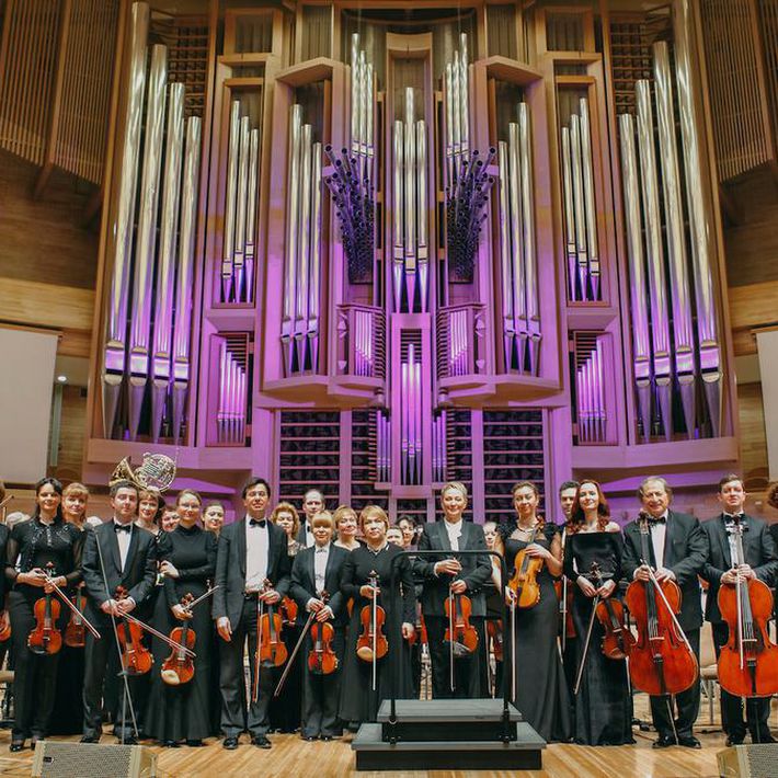 Трансляция видеозаписи концерта Национального филармонического оркестра России «Сказки»