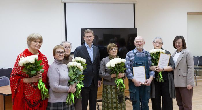 Министр культуры и туризма Московской области вручил Почетные грамоты министерства сотрудникам, полвека отработавшим в музее