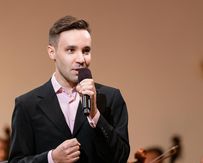 «Человек — это звучит». Музыкальная программа к выставке «Свет между мирами»