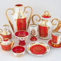 Раздел «ВОЙНА. ПОБЕДА. ПАМЯТЬ»  Народный подвиг в плакатах, фарфоре и лаковой миниатюре 1940-х - 1980-х из собрания музея «Новый Иерусалим»