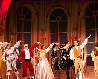 Оперетта «Собака на сене»