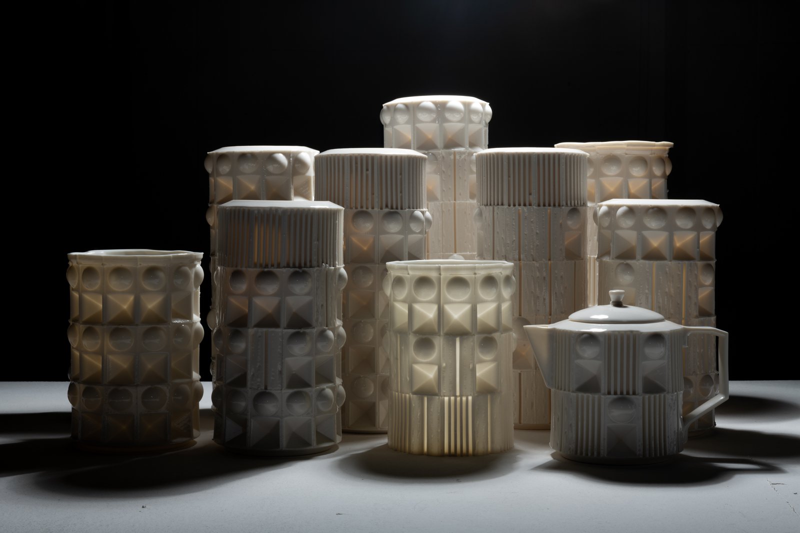 Сервиз «Министерство чая» из цикла «Империя». Алан Воуба © Всероссийский музей декоративного искусства